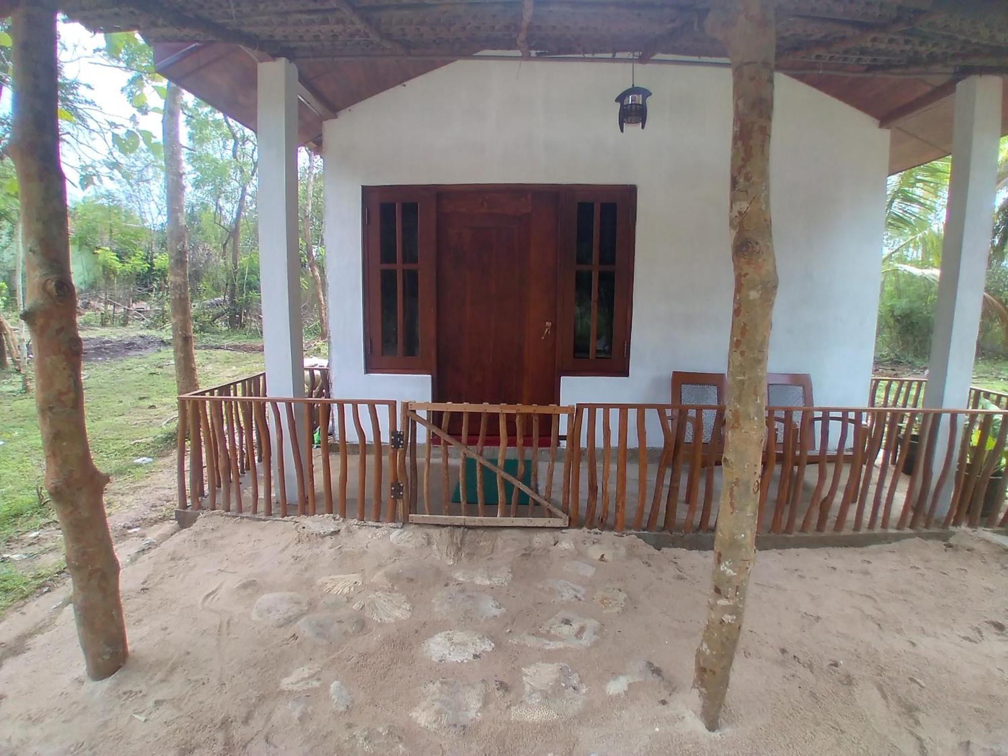 Soma Cabana, Homestay & Restaurant Tangalle Εξωτερικό φωτογραφία