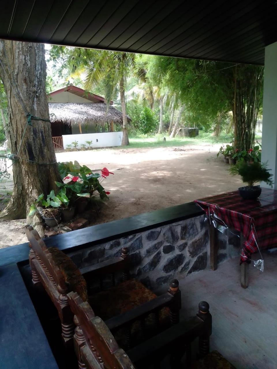 Soma Cabana, Homestay & Restaurant Tangalle Εξωτερικό φωτογραφία
