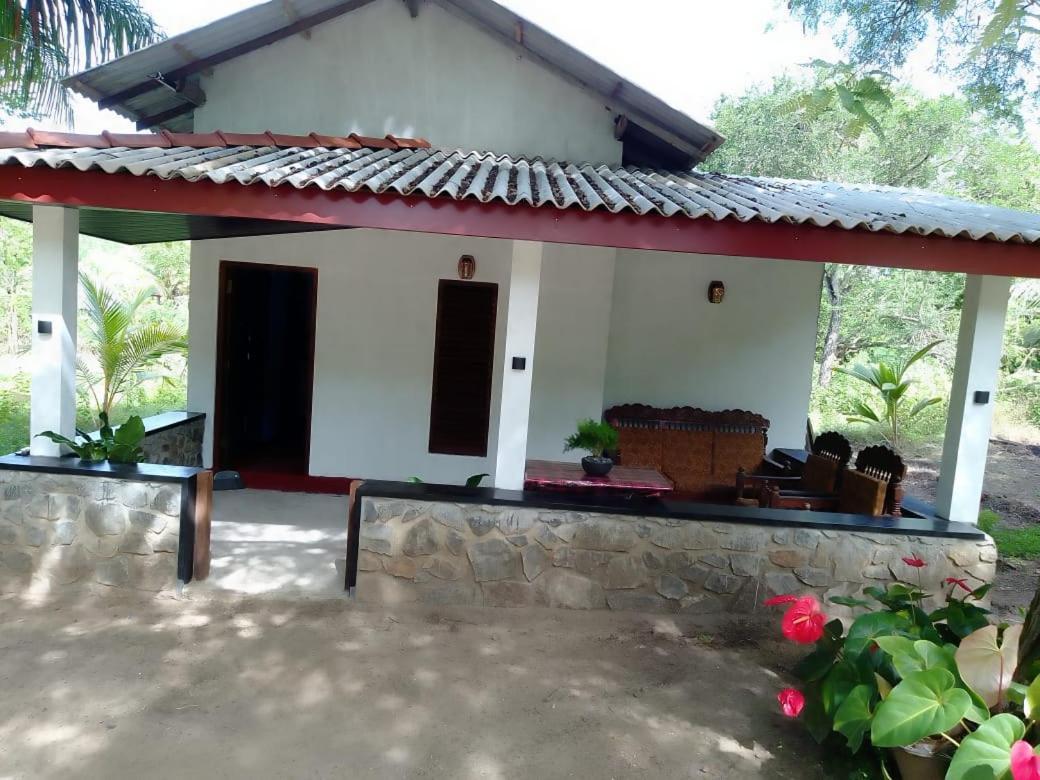 Soma Cabana, Homestay & Restaurant Tangalle Εξωτερικό φωτογραφία